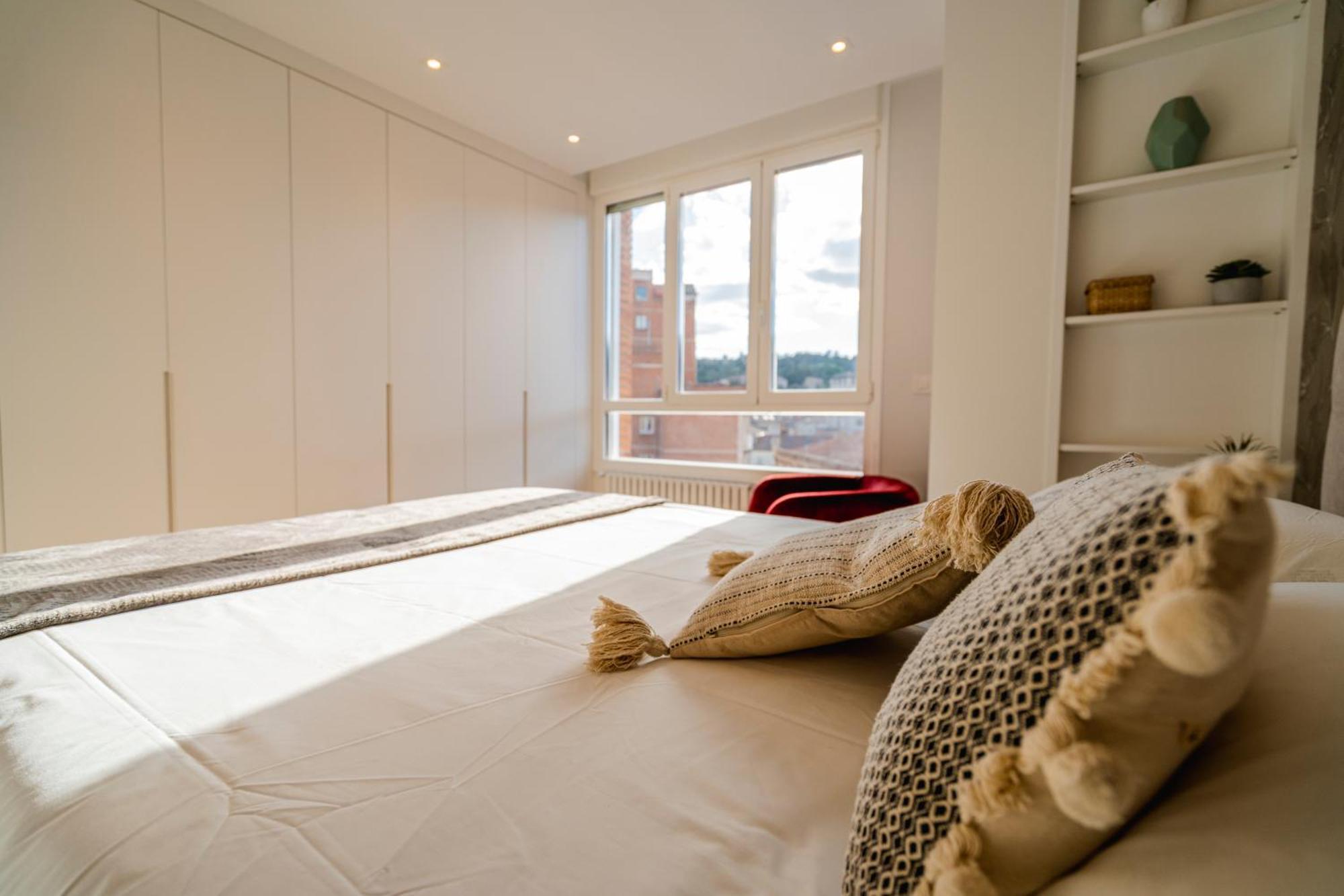 Cid Campeador I Apartment Burgos Bagian luar foto