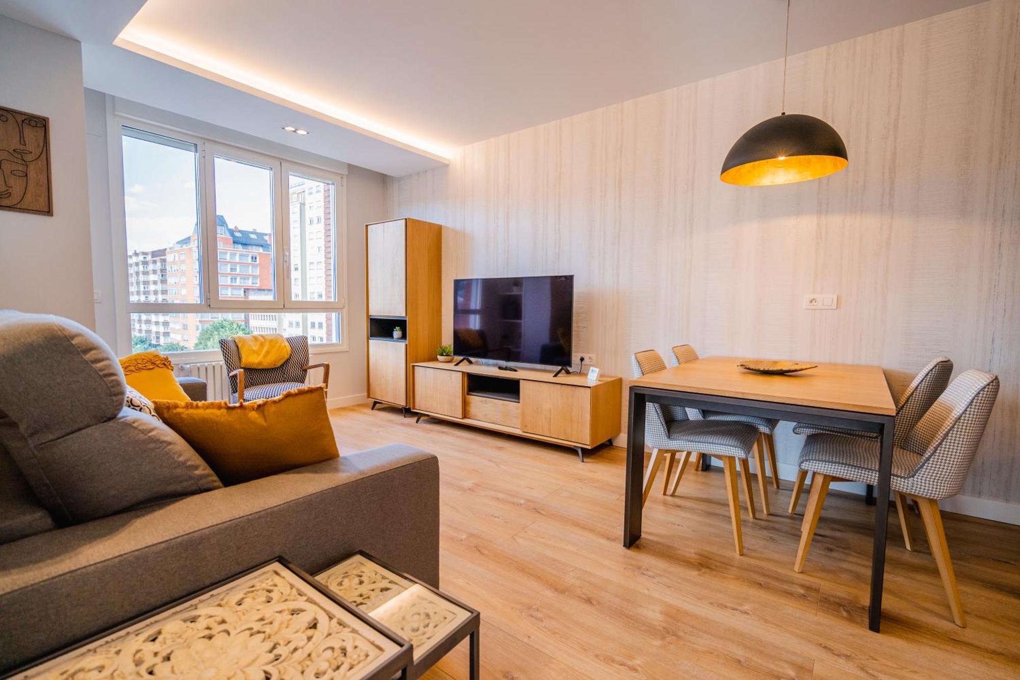 Cid Campeador I Apartment Burgos Bagian luar foto